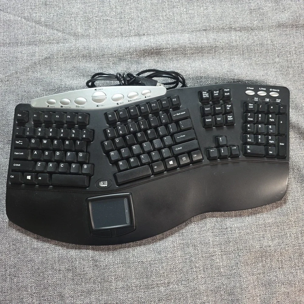 Adesso PCK-308UB Ergonomic Keyboard w Integrated Touchpad Wired USB Tested Works